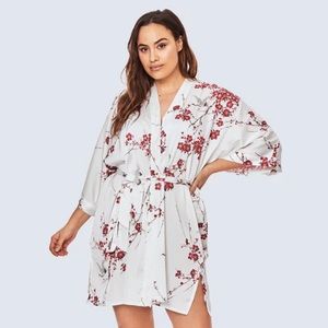 BNWT Kim+Ono robe